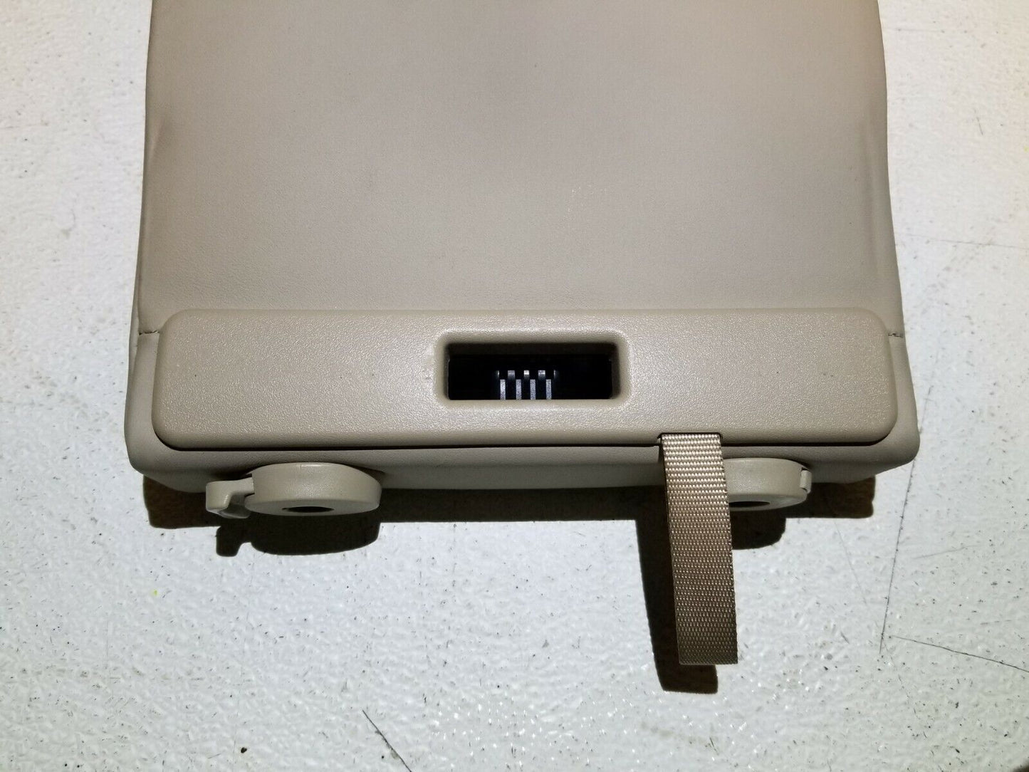 06 07 08 09 Range Rover Sport Rear Seat Armrest OEM