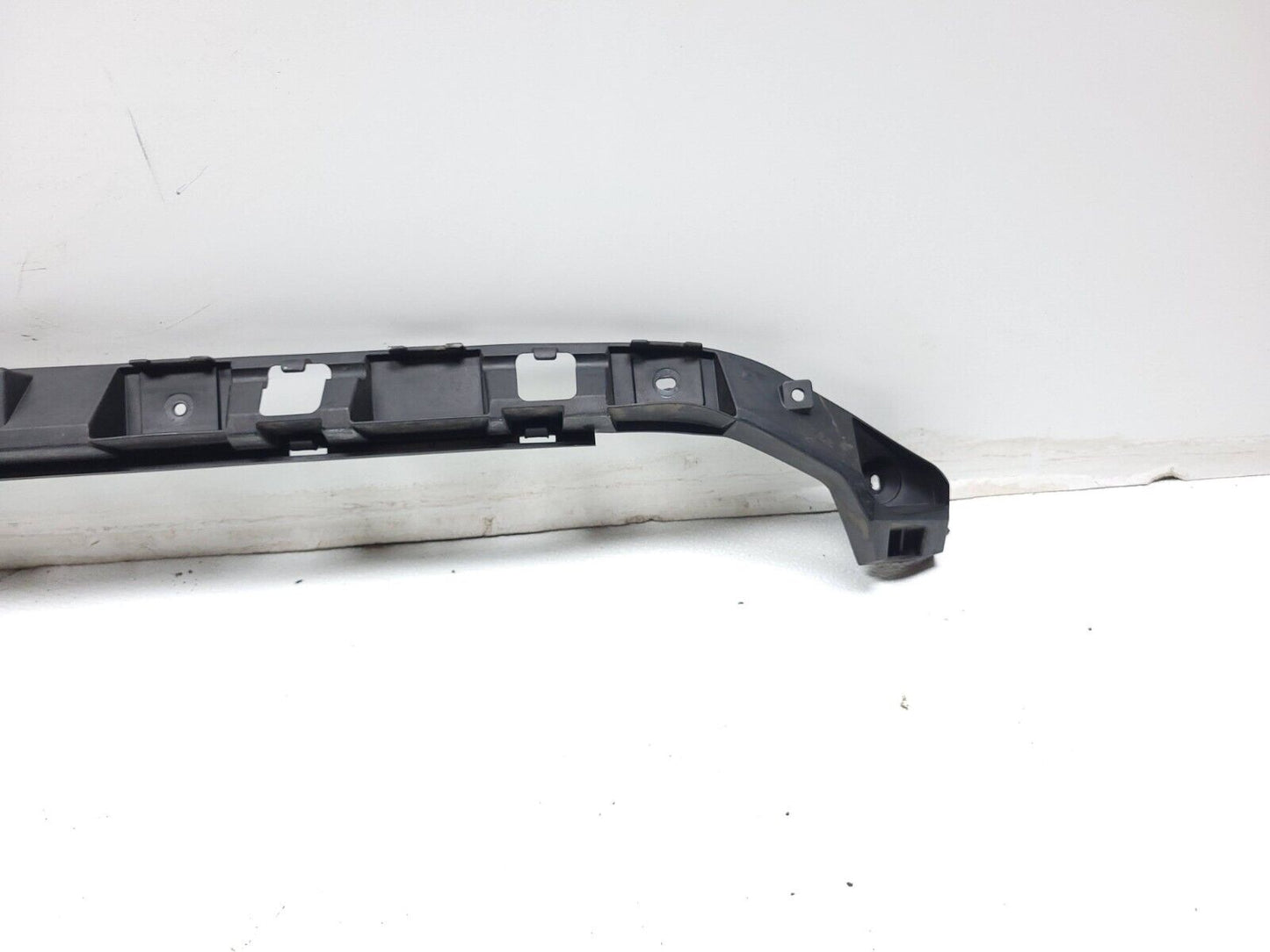 09 10 11 12 Volkswagen Cc Rear Bumper Center Support Bracket 3c8807863 OEM