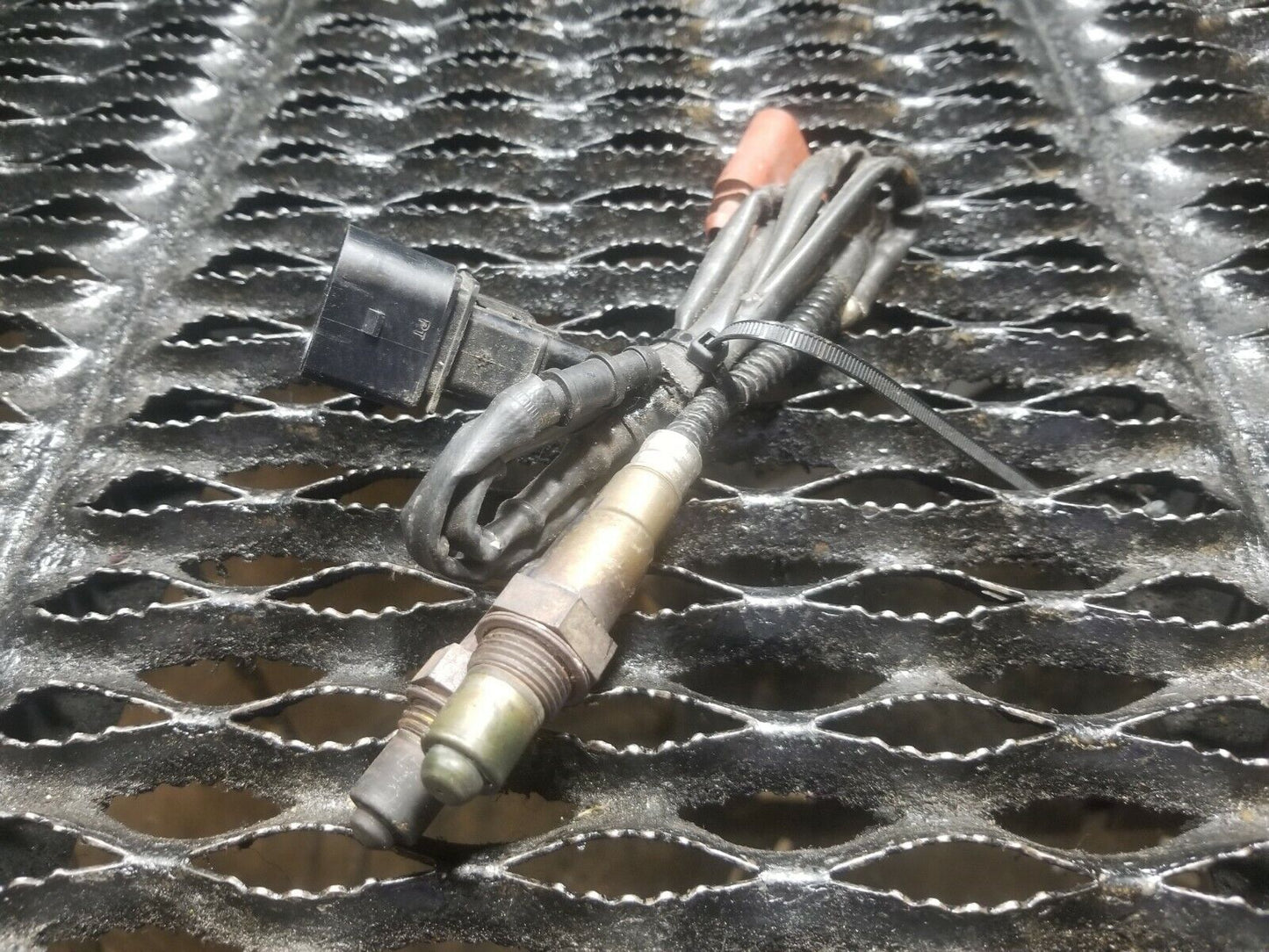 03 04 05 06 Porsche Cayenne 955 3.2l Oxygen Sensor O2 (pair) OEM #106