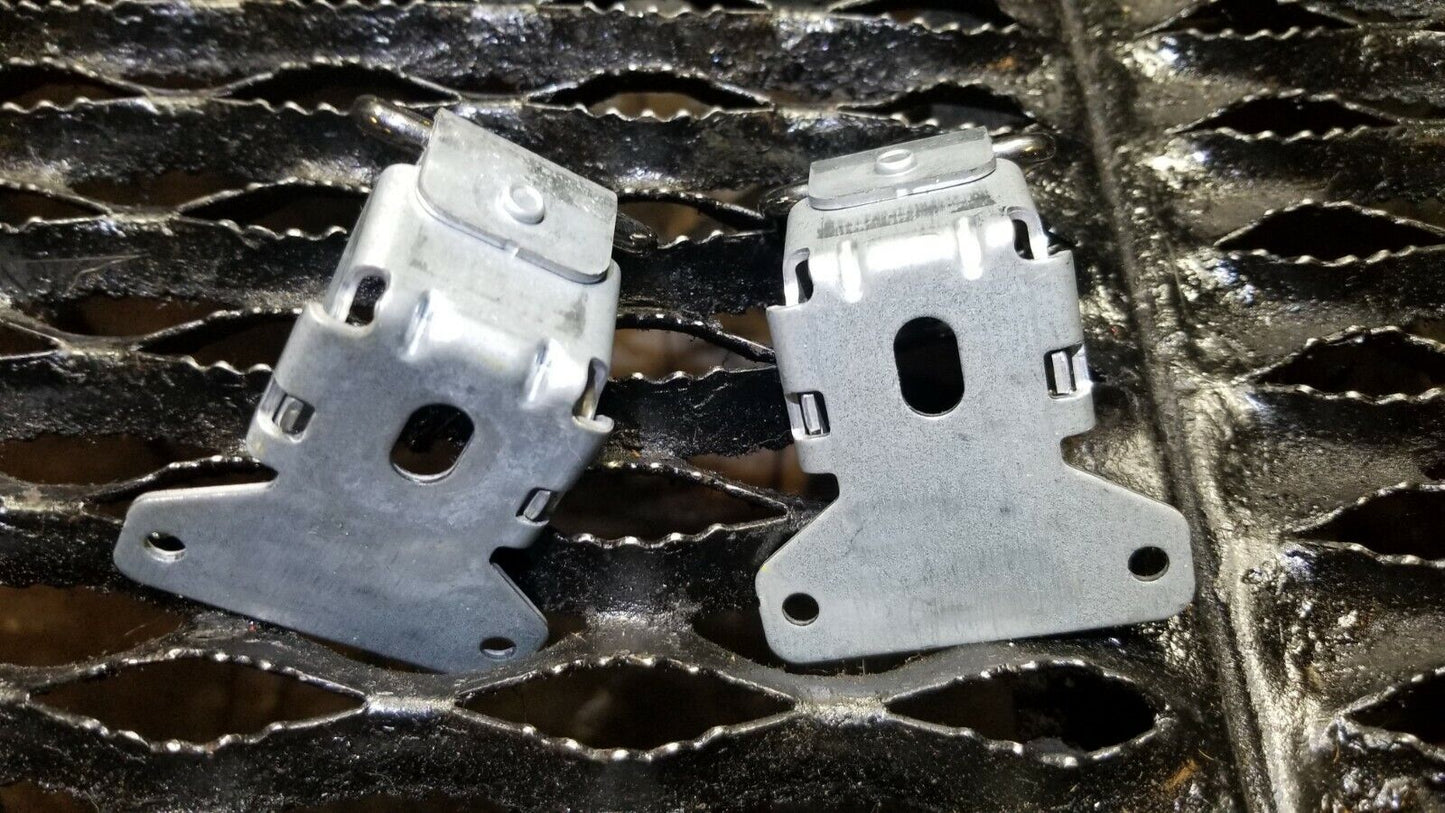 14 15 16 17 Volvo S60 Hook Pair OEM 42k
