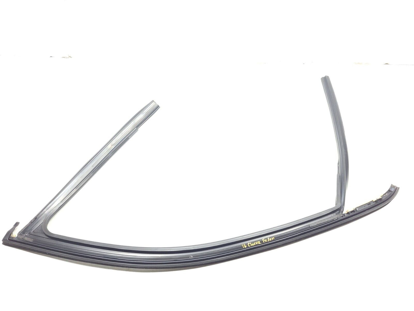 14 15 16 17 18 Jeep Cherokee Door Window Frame Seal Front Right Pass Side OEM