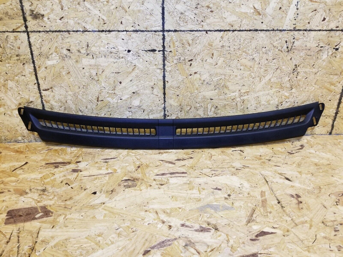 14 15 16 17 Jeep Cherokee Dash Upper Defroster Air Vent Trim OEM