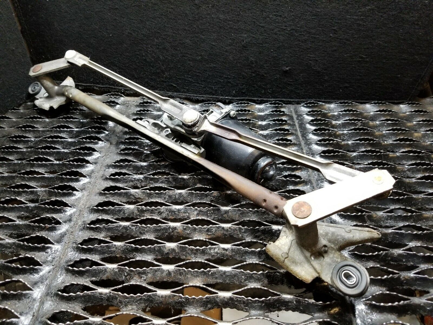 06 07 08 09 Mercury Milan Windshield Wiper Motor W/ Linkage OEM 71k