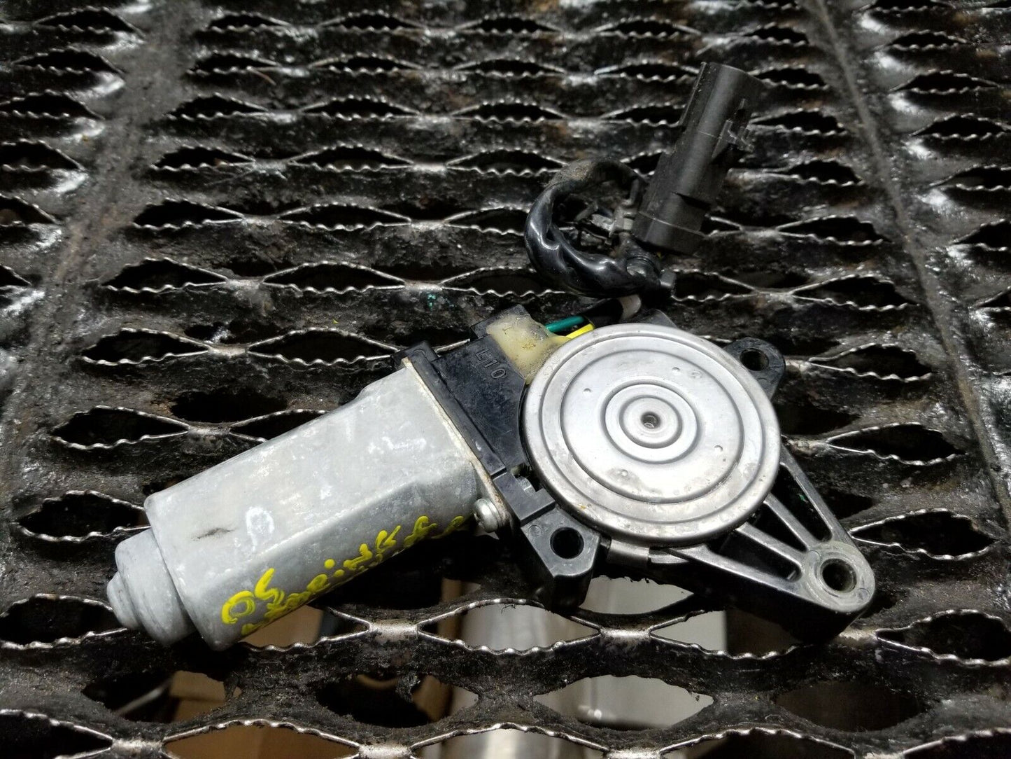 04 05 06 Chrysler Sebring Convertible Rear Left Driver Side Window Motor OEM