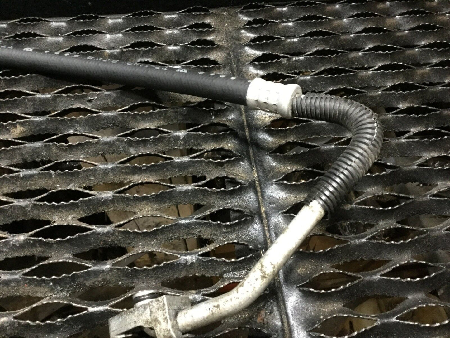 04 05 06 07 08 09 Toyota Prius A/c AC Compressor Discharge Hose Line Pipe OEM