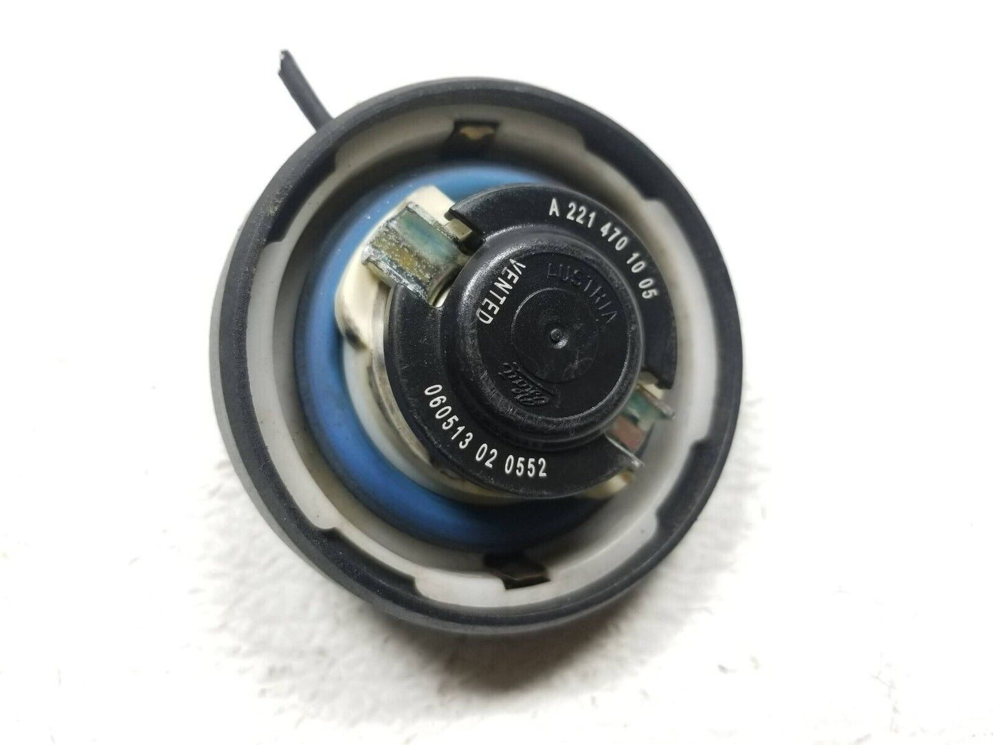 12 13 14 Mercedes-benz C300 Gas Fuel Tank Cap 2214701005 OEM
