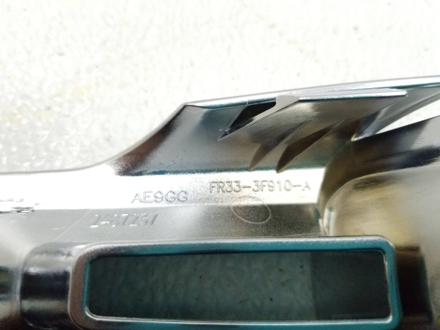 15 16 17 Ford Mustang Gt Steering Wheel Chrome Trim Center Lower OEM