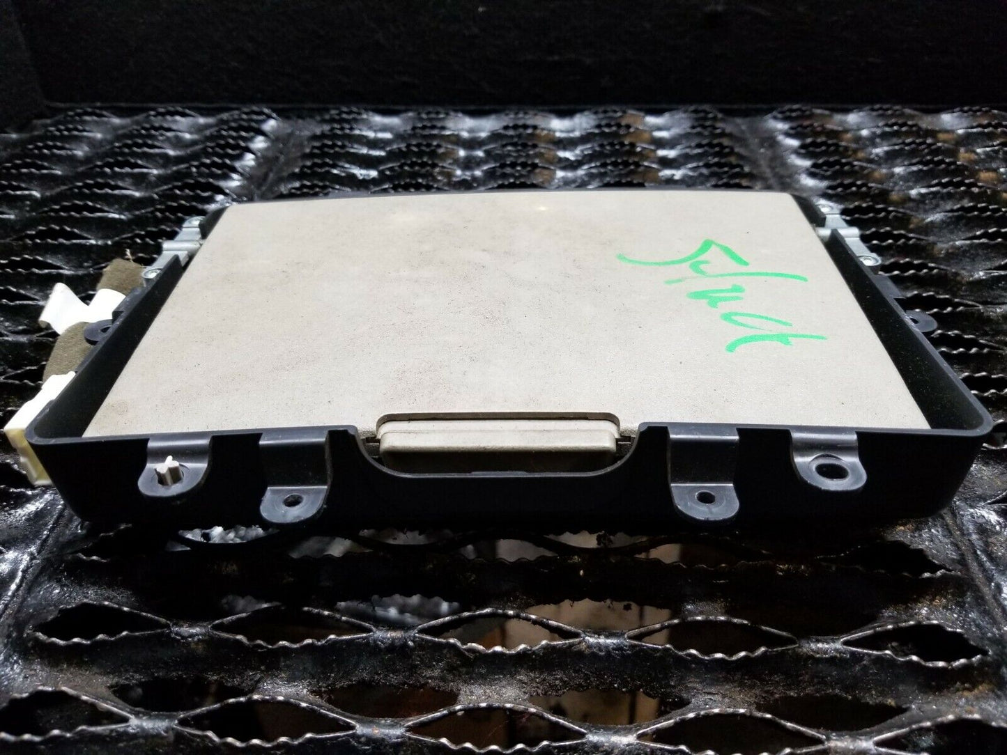 04 05 06 07 Infiniti QX56 Roof Information Gps Tv Display Screen OEM !!stuck!!