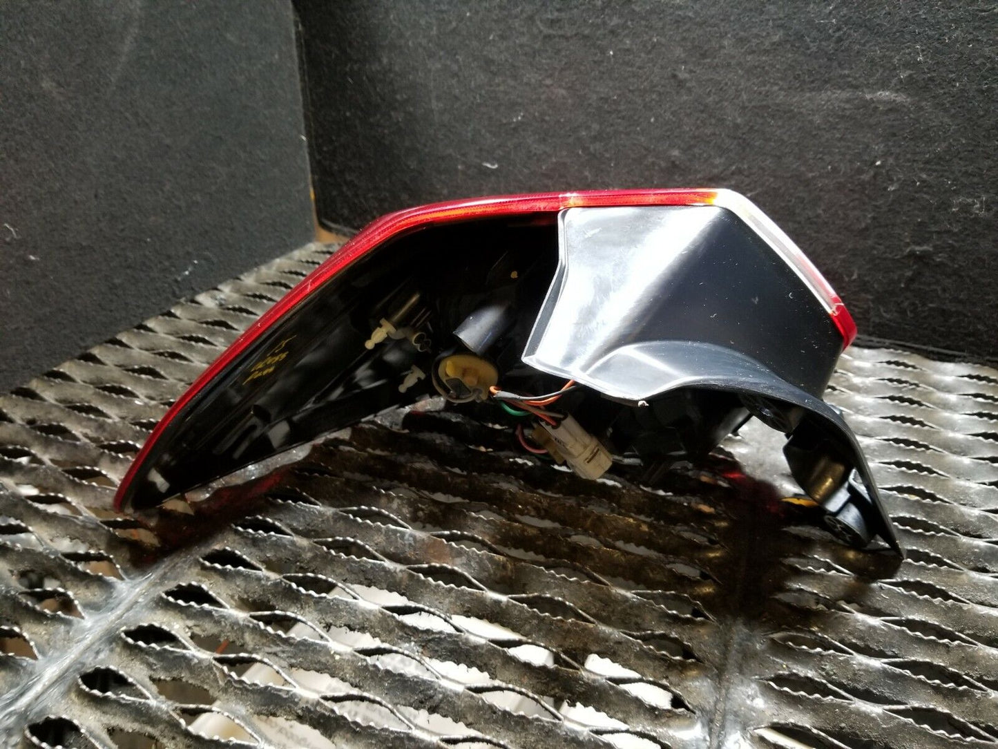 13 14 15 Subaru Xv Crosstrek Right Passenger Side Tail Light OEM 86k Miles