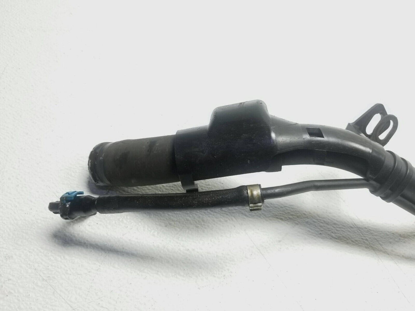 2011-2014 Cadillac CTS Coupe Fuel Tank Filler Neck Hose Pipe 20789049 OEM