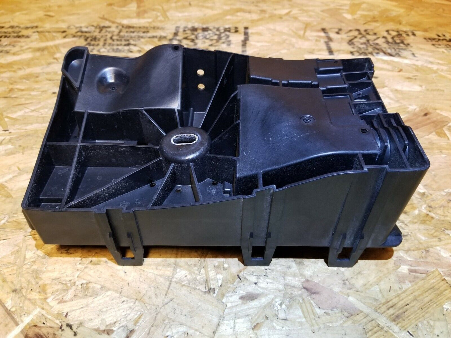 14 15 16 17 Buick Regal 2.0l Engine Fuse Box Bracket  OEM 59k