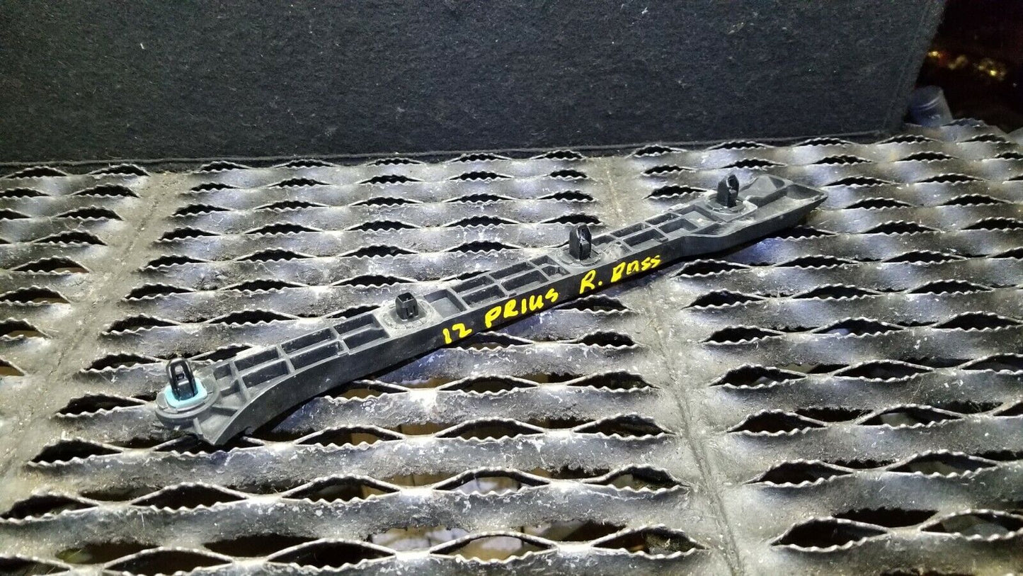 12 13 14 15 Toyota Prius Right Passenger Side Rear Bumper Bracket OEM