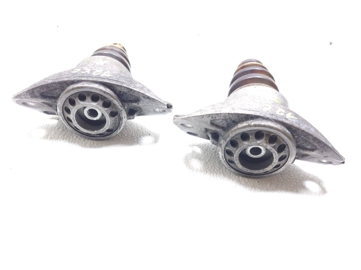 09 10 11 12 Volkswagen Cc Rear Shock Mount Dust Bump Stops OEM