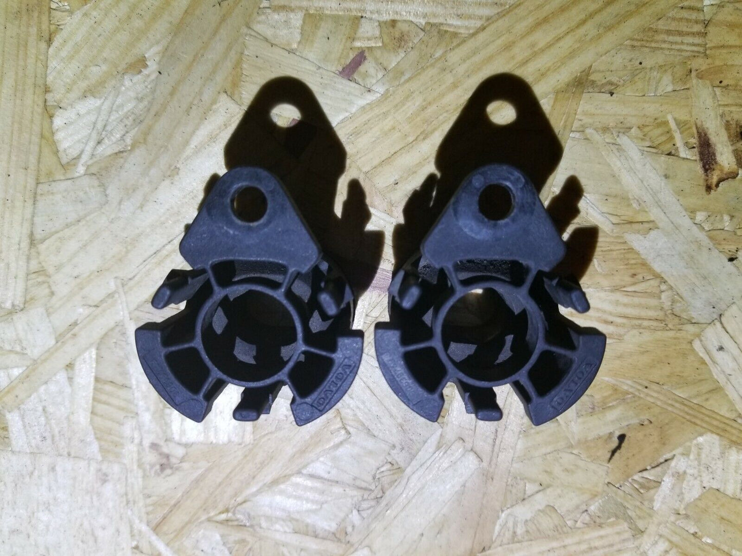05 06 07 08 09 Volvo S40 Radiator Support Bracket 2pcs OEM