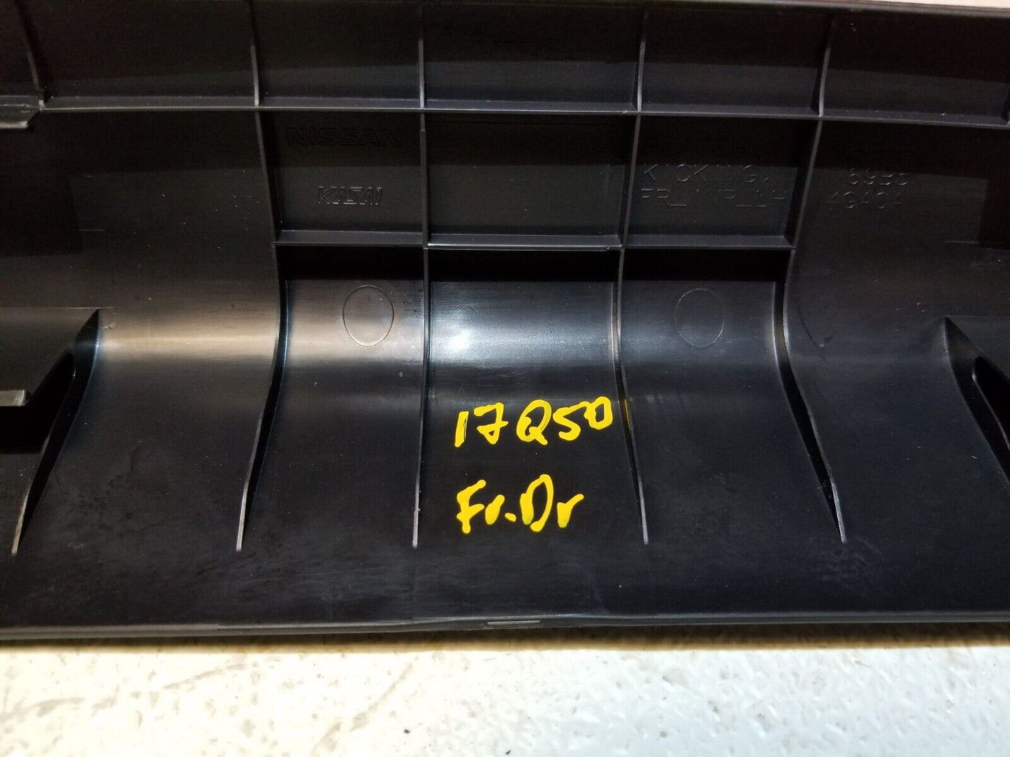 16 17 18 19 20 Infiniti Q50 Front Left Driver Door Sill Scuff Plate Trim OEM