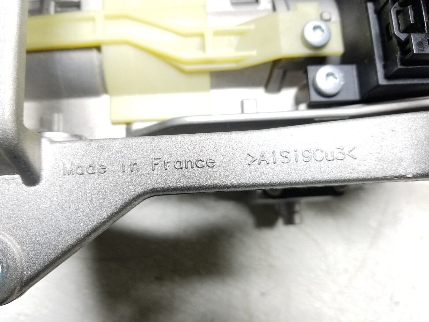 2011 - 2014 Porsche Cayenne 3.6l Steering Column OEM