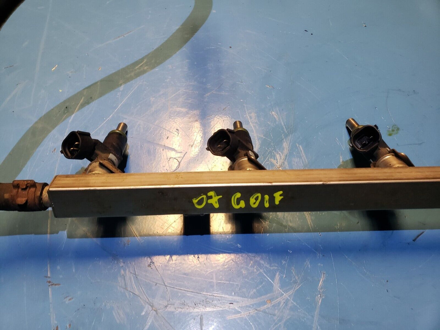 06 07 08 09 Volkswagen Golf Rabbit 2.5l Fuel Rail W/ Ejectors OEM