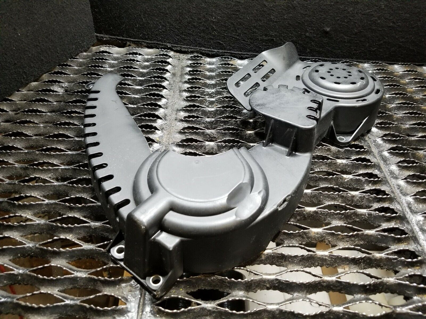 18 19 20 Ford Ecosport Engine Fan Belt Cover OEM 532 Miles