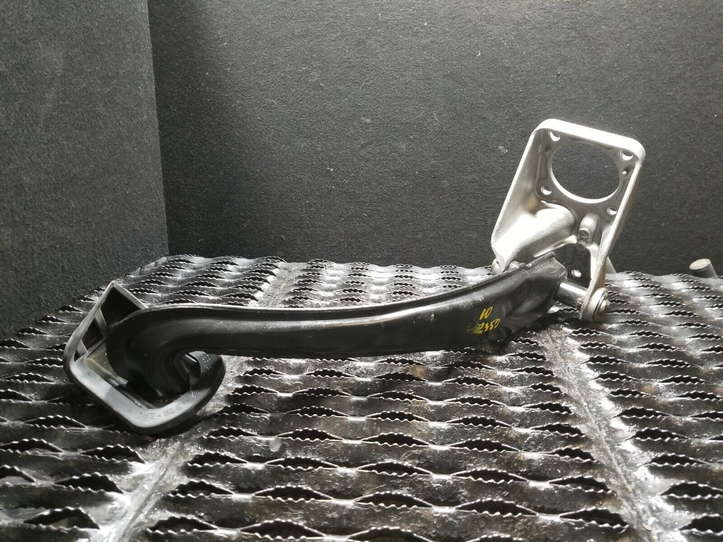 07 08 09 10 Mercedes R350 Brake Pedal OEM