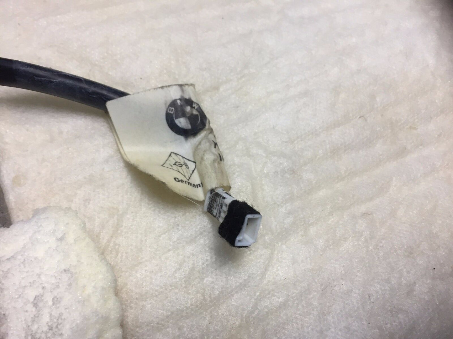 02 03 04 05 BMW 745i E65 Rear Right Passenger Side Back Upper Leather Seat OEM