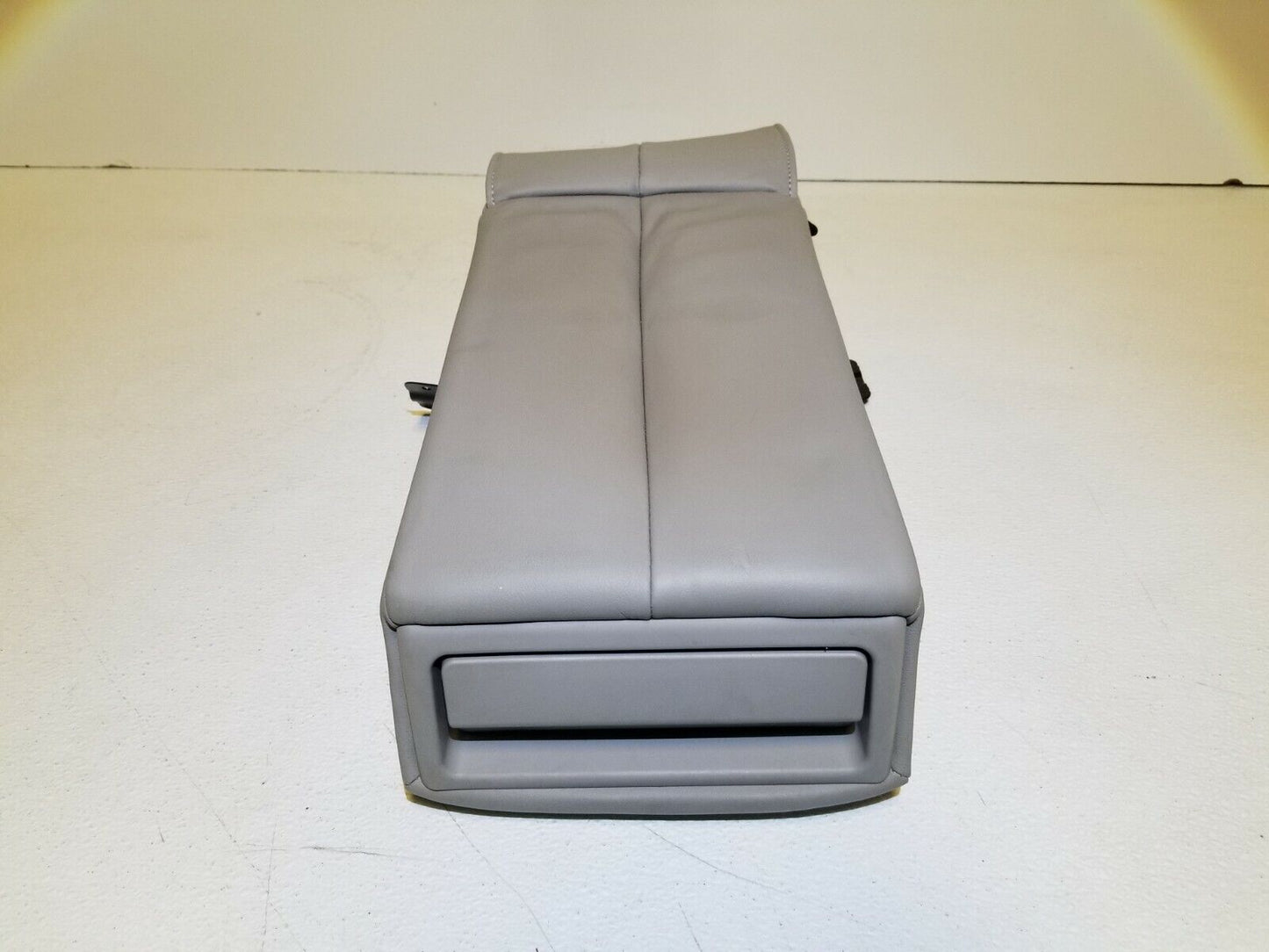 06 07 08 Acura Rl Rear Seat Armrest W/ Cup Holder OEM