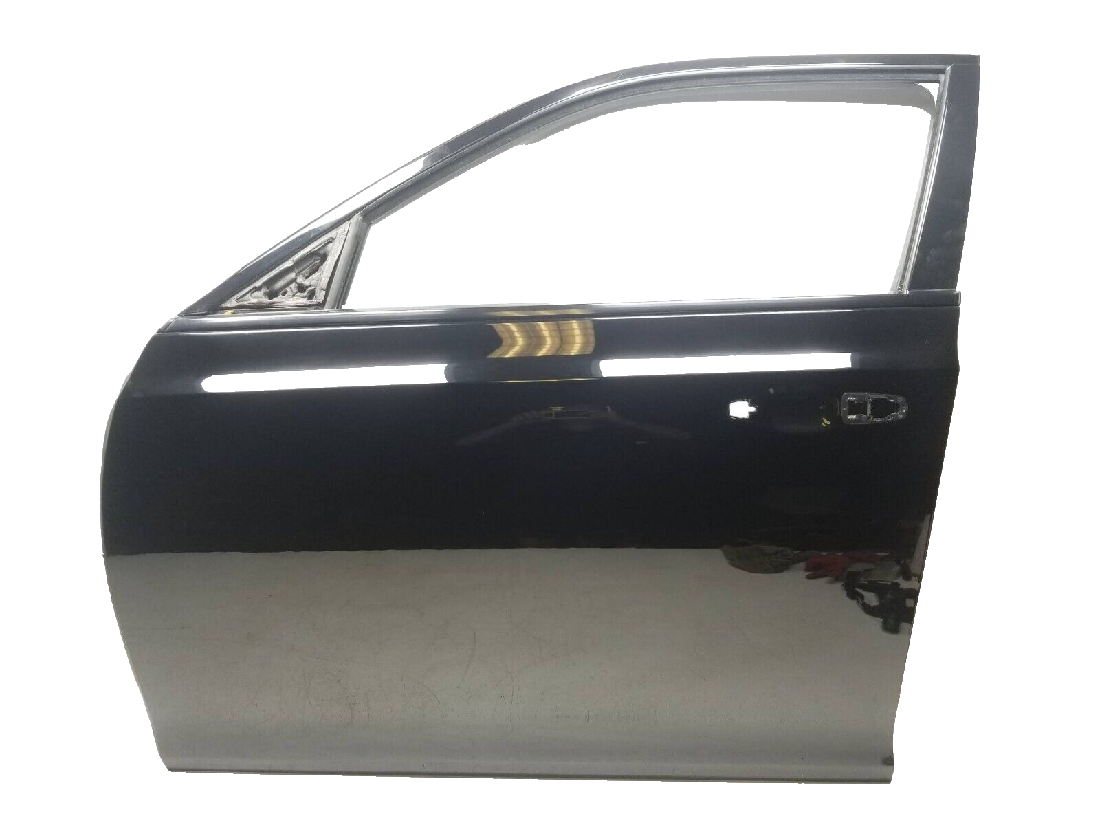 11-19 Chrysler 300 Front Driver Door Shell *color Code: Px8* – SH 11-19 Chrysler 300 Front Driver Door Shell *color Code: Px8* – SH