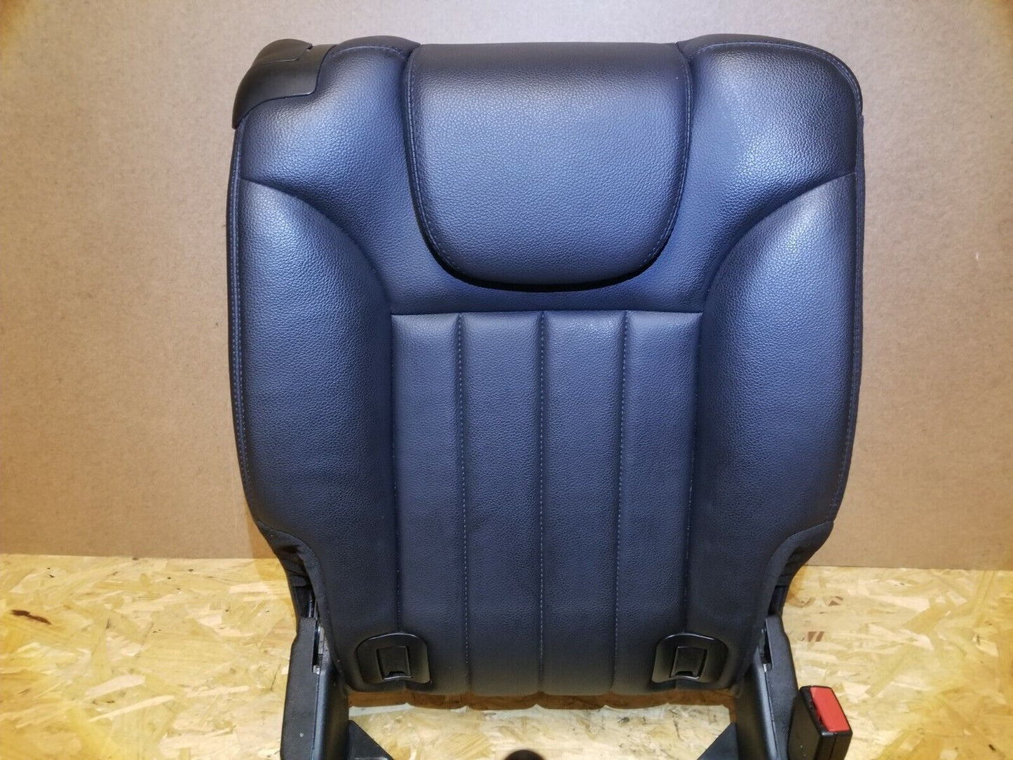 07 08 09 10 Mercedes R350 Seat 3rd Row Passenger OEM