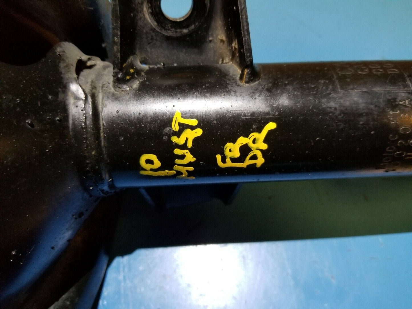 10 11 12 13 14 Ford Mustang Convertible Front Driver Shock Strut Absorber OEM