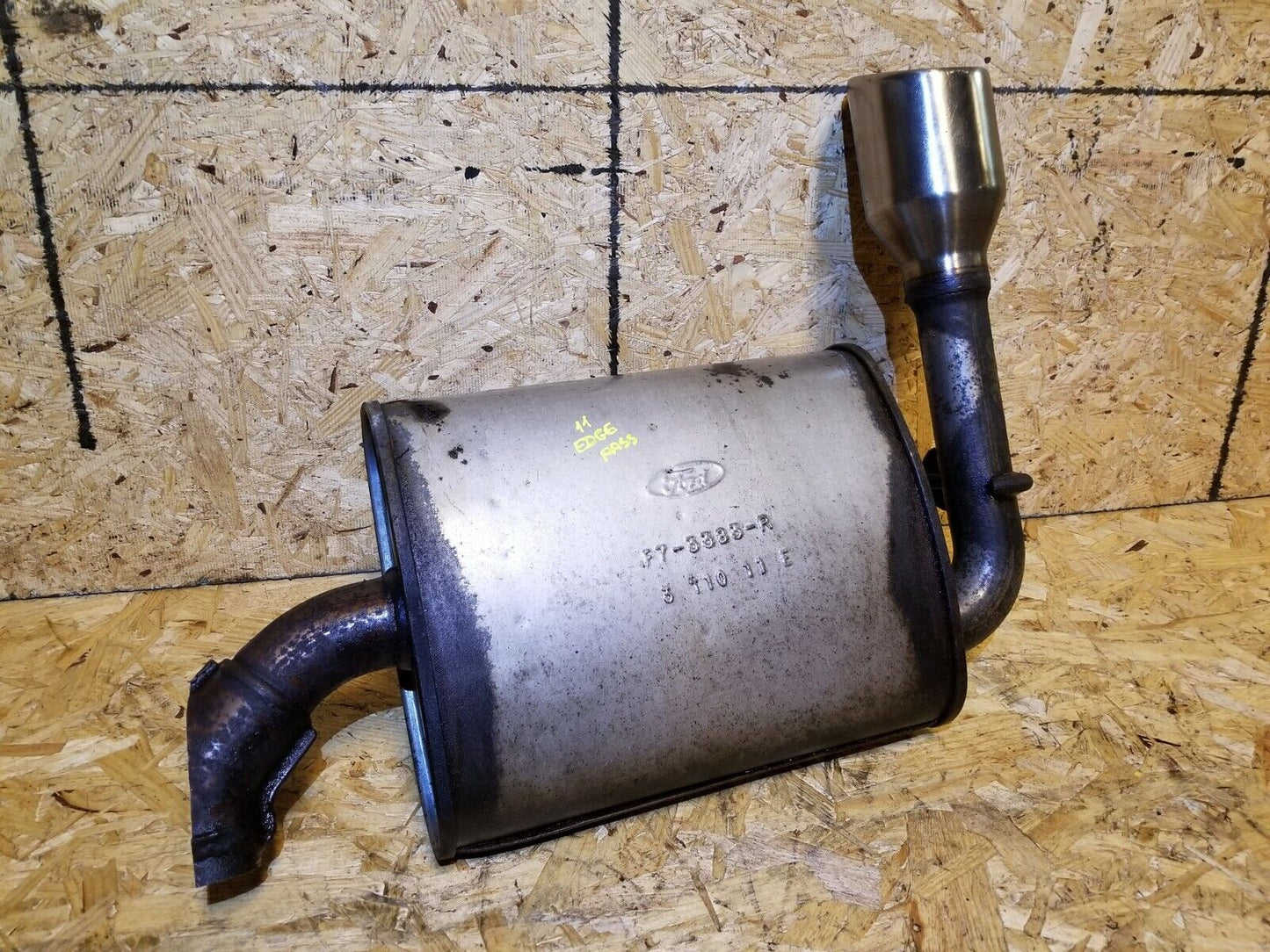 11 12 13 14 Ford Edge Rear Exhaust Muffler Right Passenger Side OEM