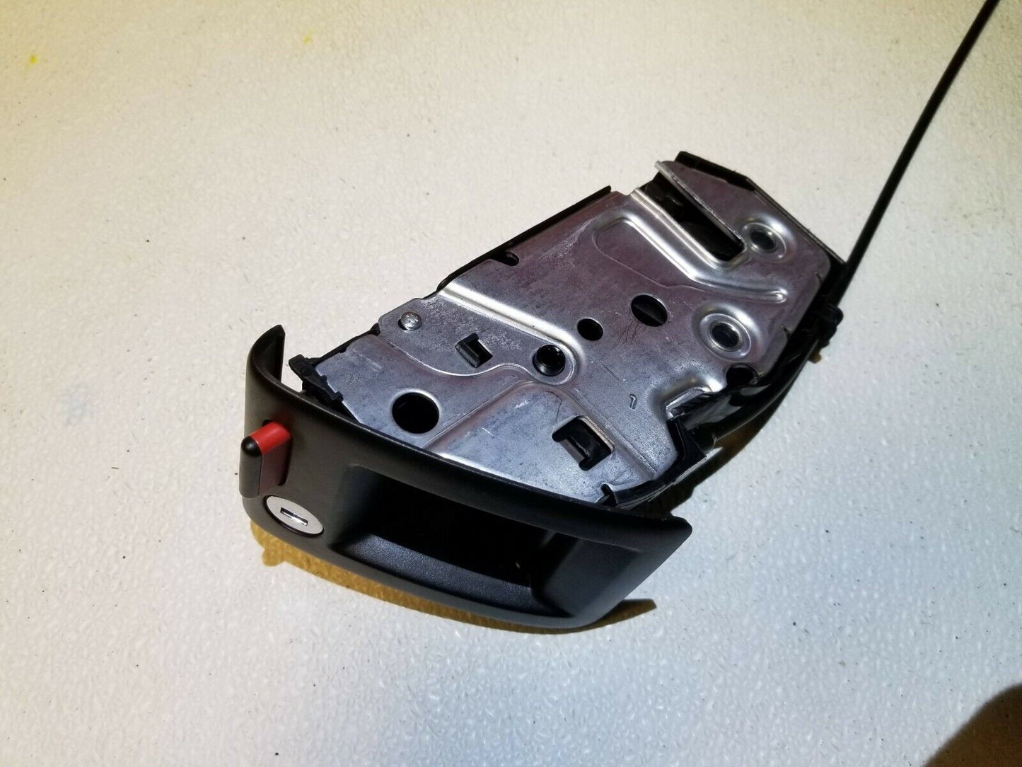 13 14 15 16 17 Volkswagen Cc Rear Seat Down Lock Release Handle OEM