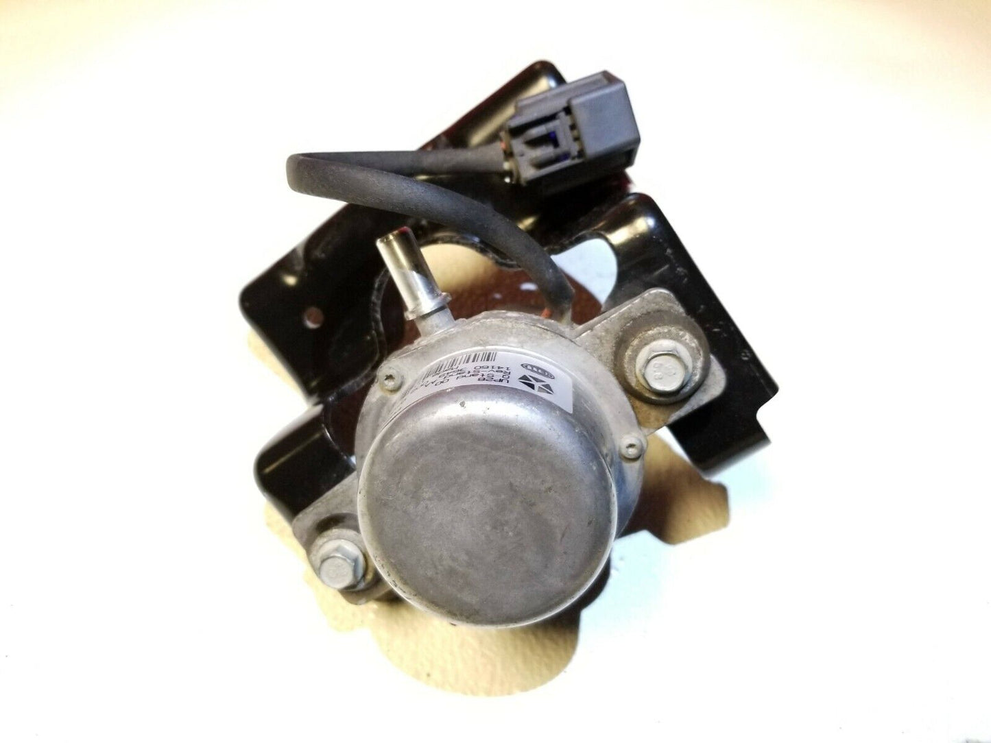 11 12 13 14 Dodge Charger 3.6l Brake Vacuum Pump OEM 92k