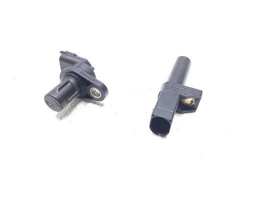 06 - 07 Mercedes Ml500 Crankshaft & Camshaft Position Sensor 2pcs 5.0l OEM