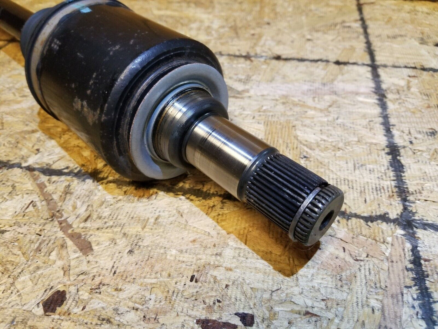 2015 Chrysler 300 3.6l RWD Rear Right Passenger Side Axle Shaft OEM 43k