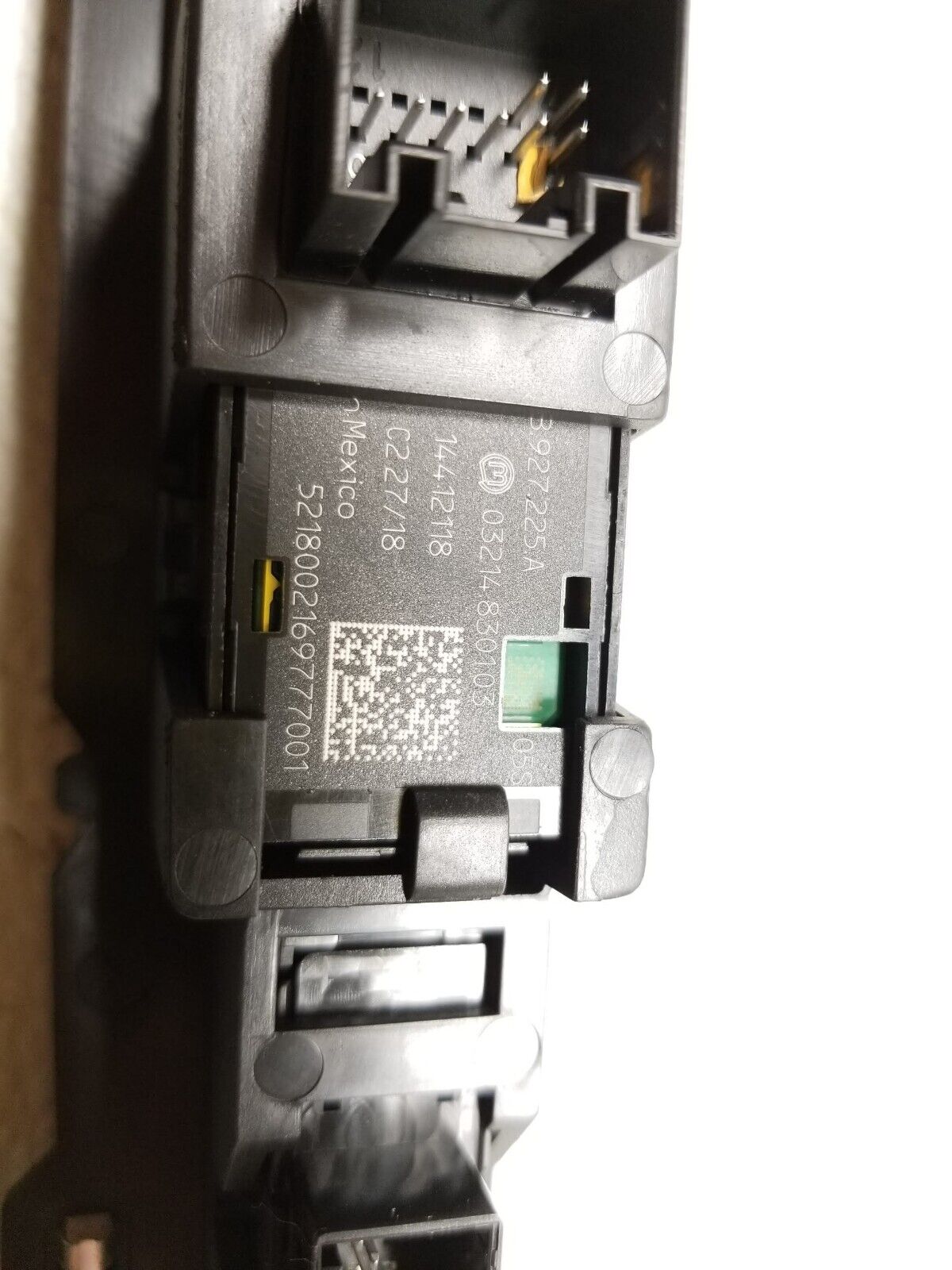 19 20 21 Volkswagen Jetta Center Console Trim W/ Switches OEM