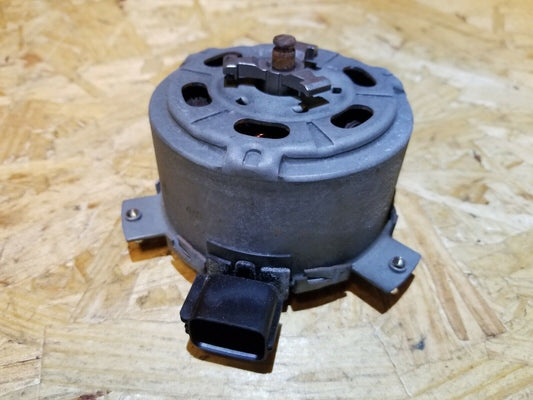 15 16 17 Chevrolet Equinox Engine Cooling Fan Motor OEM 24k