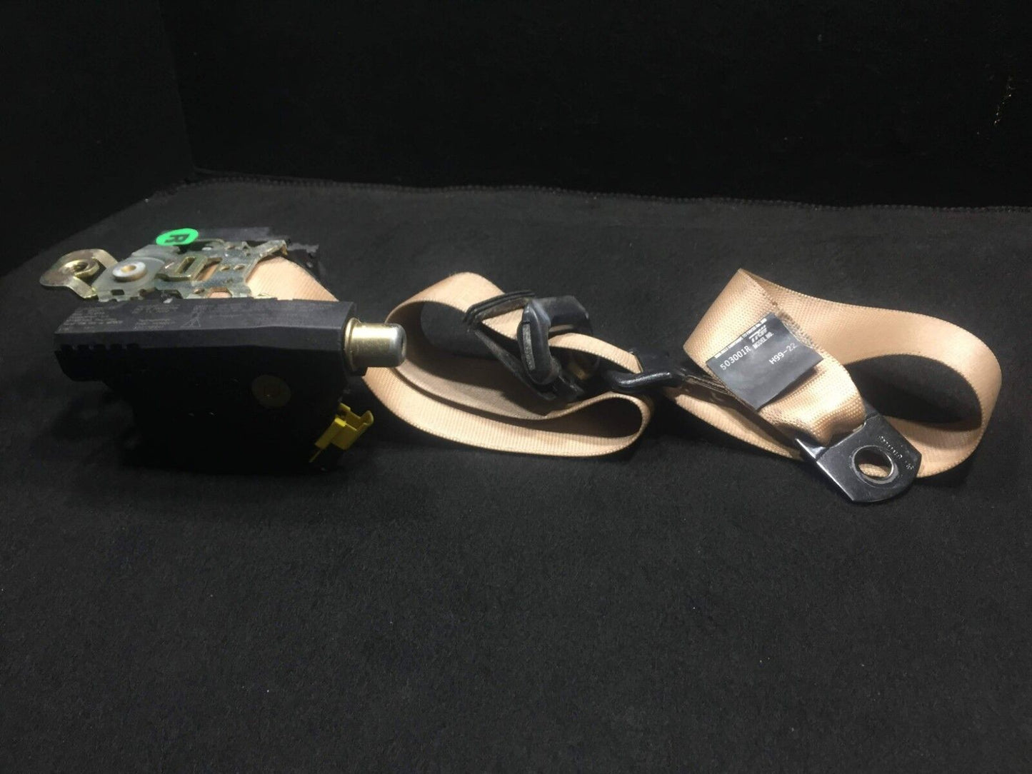98 99 00 01 Mercedes W163 Ml320 Front Righ Pass Side Seat Belt Retractor OEM D34