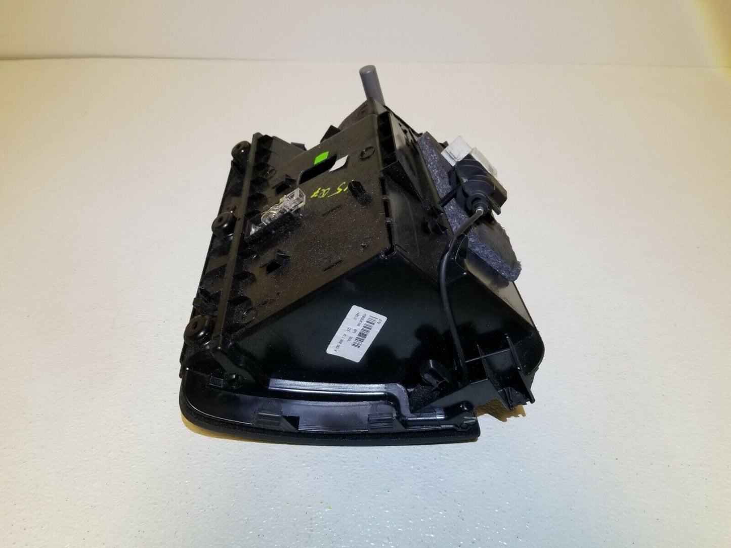 11 12 13 14 15  Audi Q7 Glove Box OEM 87k