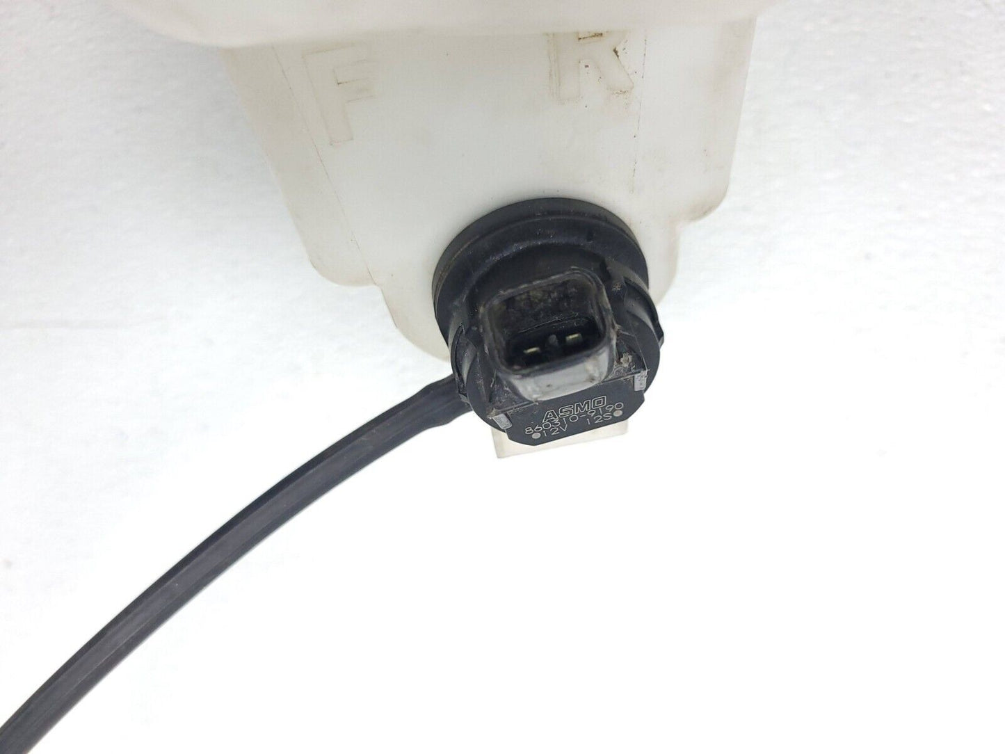 14 15 16 Mazda 3 Windshield Washer Fluid Reservoir W/ Pump 860310-9190 OEM