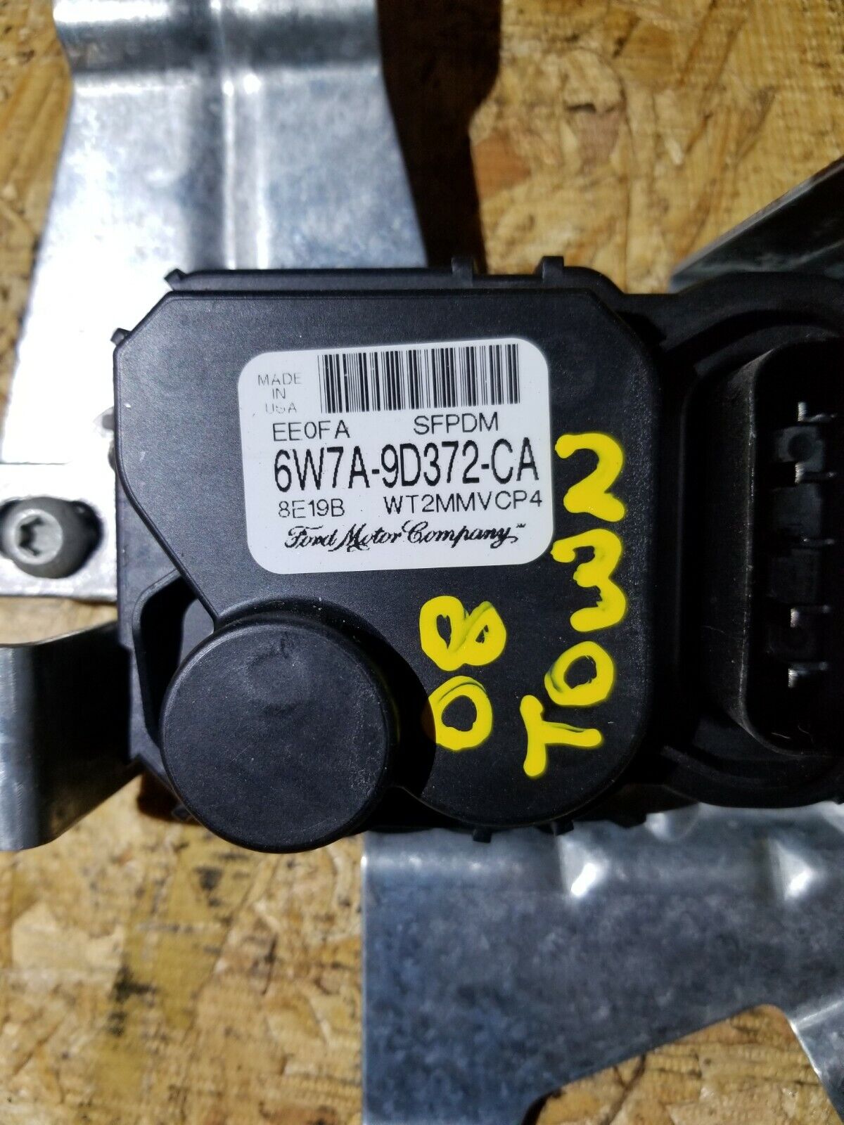 06 07 08 09 10 11 Lincoln Town Car Fuel Pump Control Module  OEM 65k