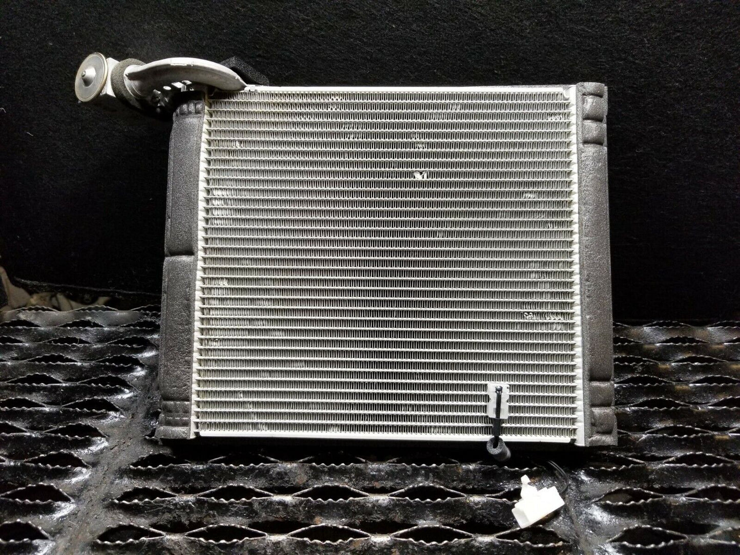 11 12 13 14 15 Lexus CT200h Evaporator Core OEM