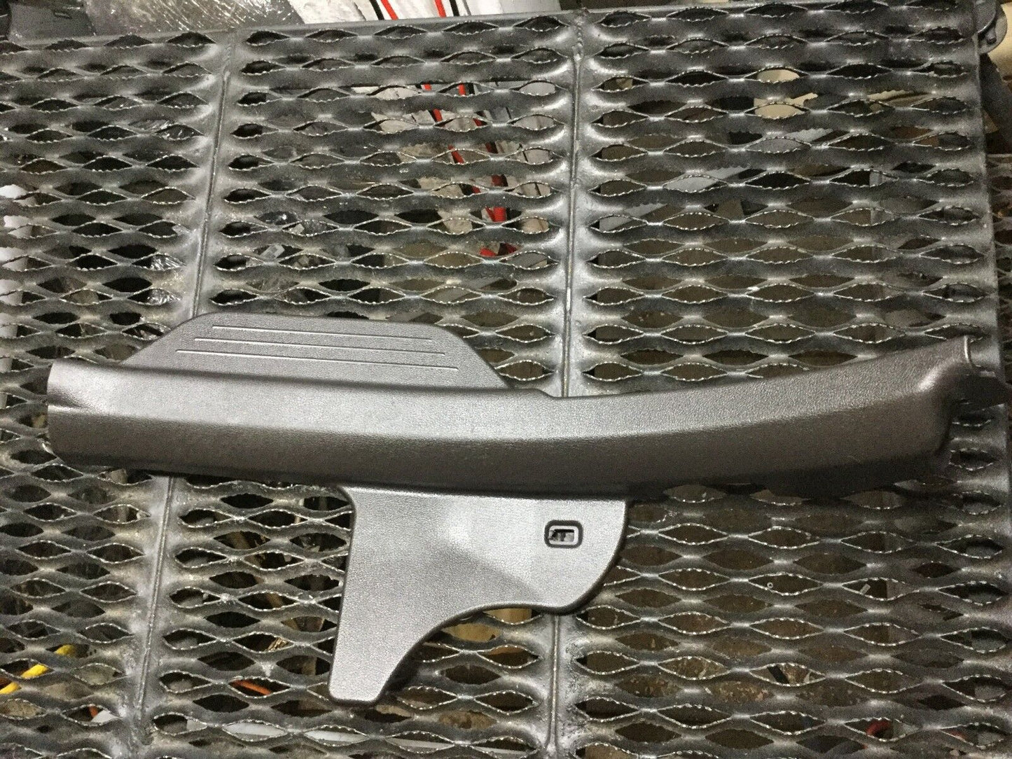 11 12 13 14 Hyundai Sonata Rear Right Pass Interior Sill Scuff Plate OEM