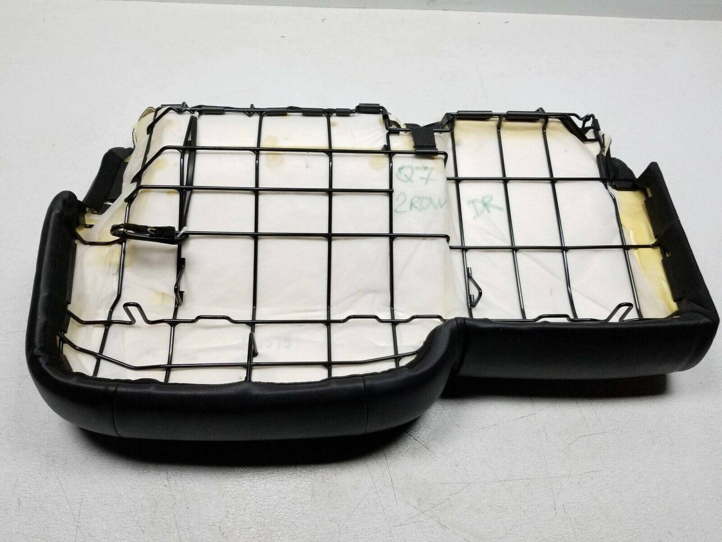 11 12 13 14 15  Audi Q7 Rear 2nd Row Seat Left Driver Side Lower Cushion OEM 87k