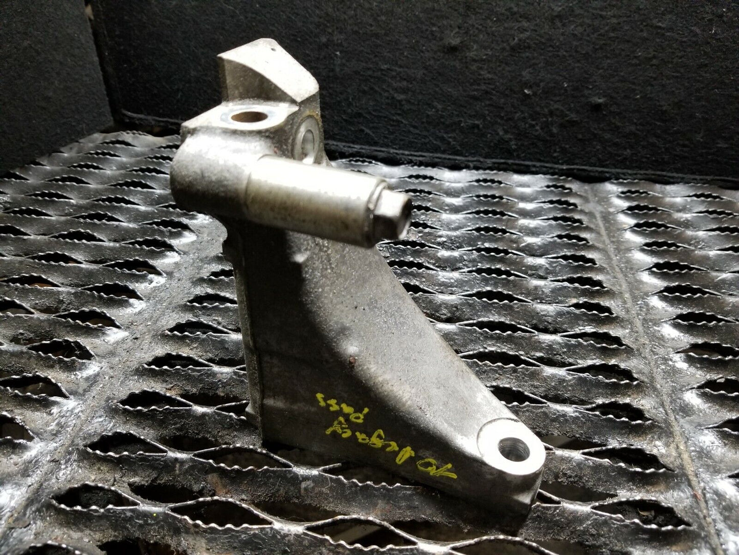 10 11 12 13 14 Subaru Legacy Engine Mount Bracket Pass Side OEM