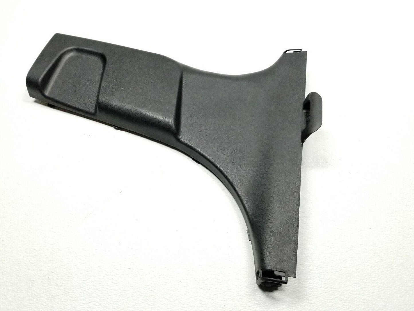 14 15 16 Hyundai Elantra Center B Pillar Trim Panel Pass Right Side OEM