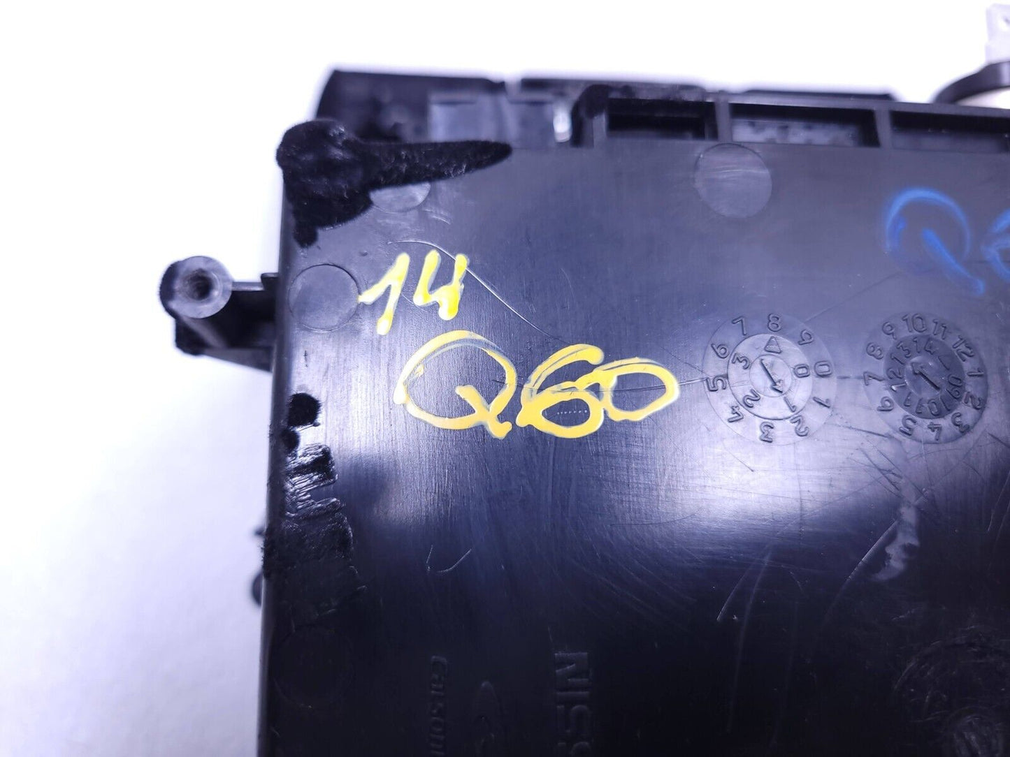 2014 2015 Infiniti Q60 Center Floor Console Storage 969101nf0a  OEM