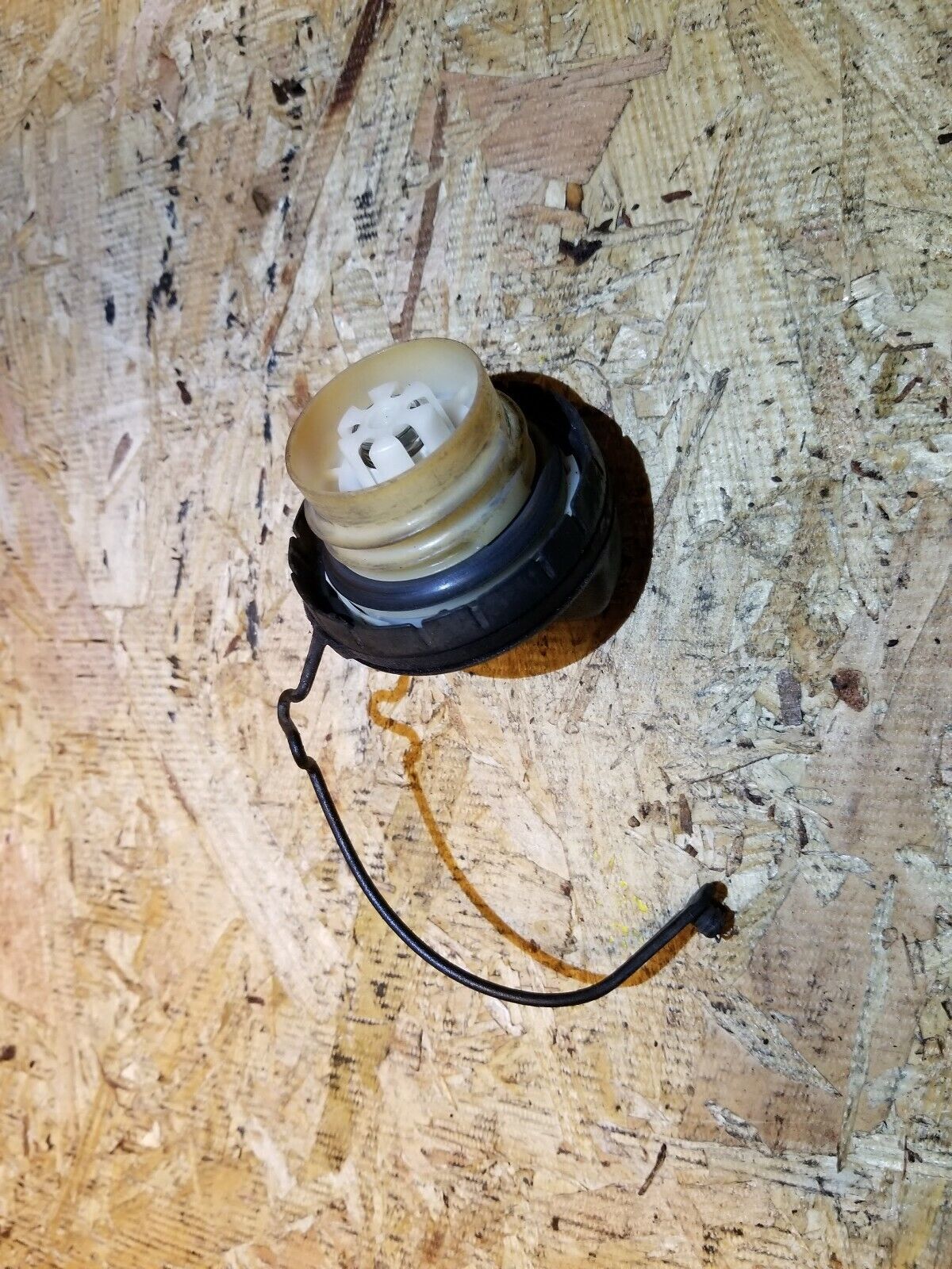 2008 2009 2010 Scion Xb Gas Fuet Tank Cap OEM