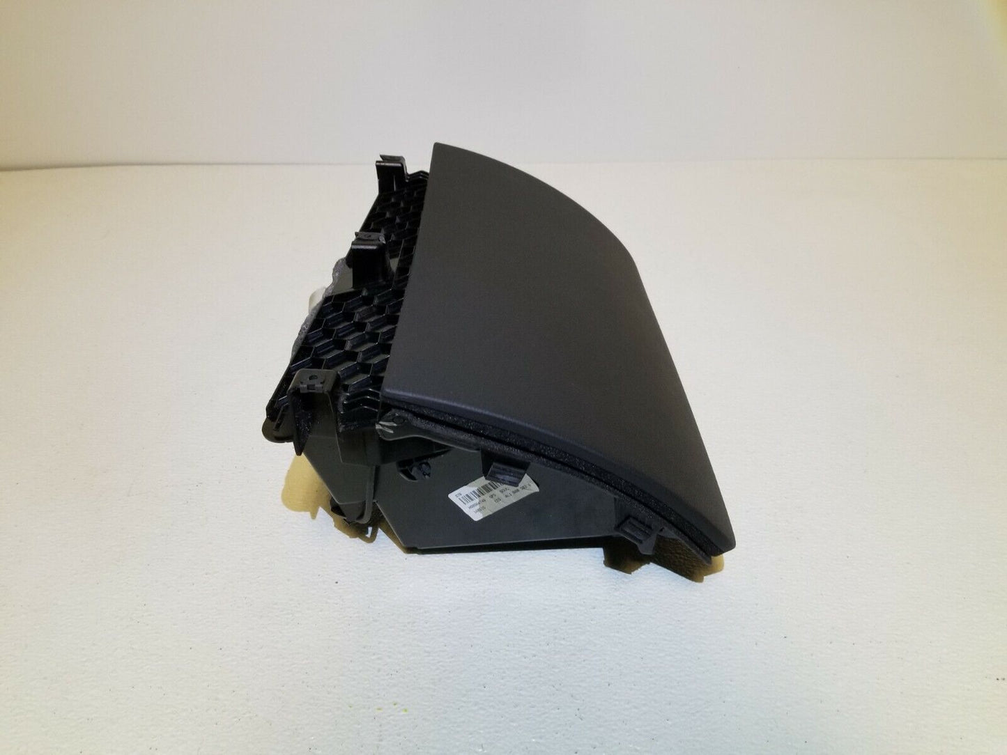 11 12 13 14 15  Audi Q7 Glove Box OEM 87k