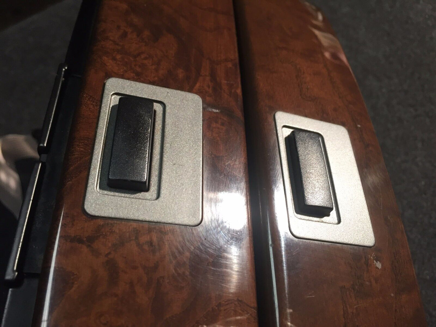 02 03 04 05 BMW 745i E65 Dash Wood Wooden Trim Storage Ash Center OEM 7032886