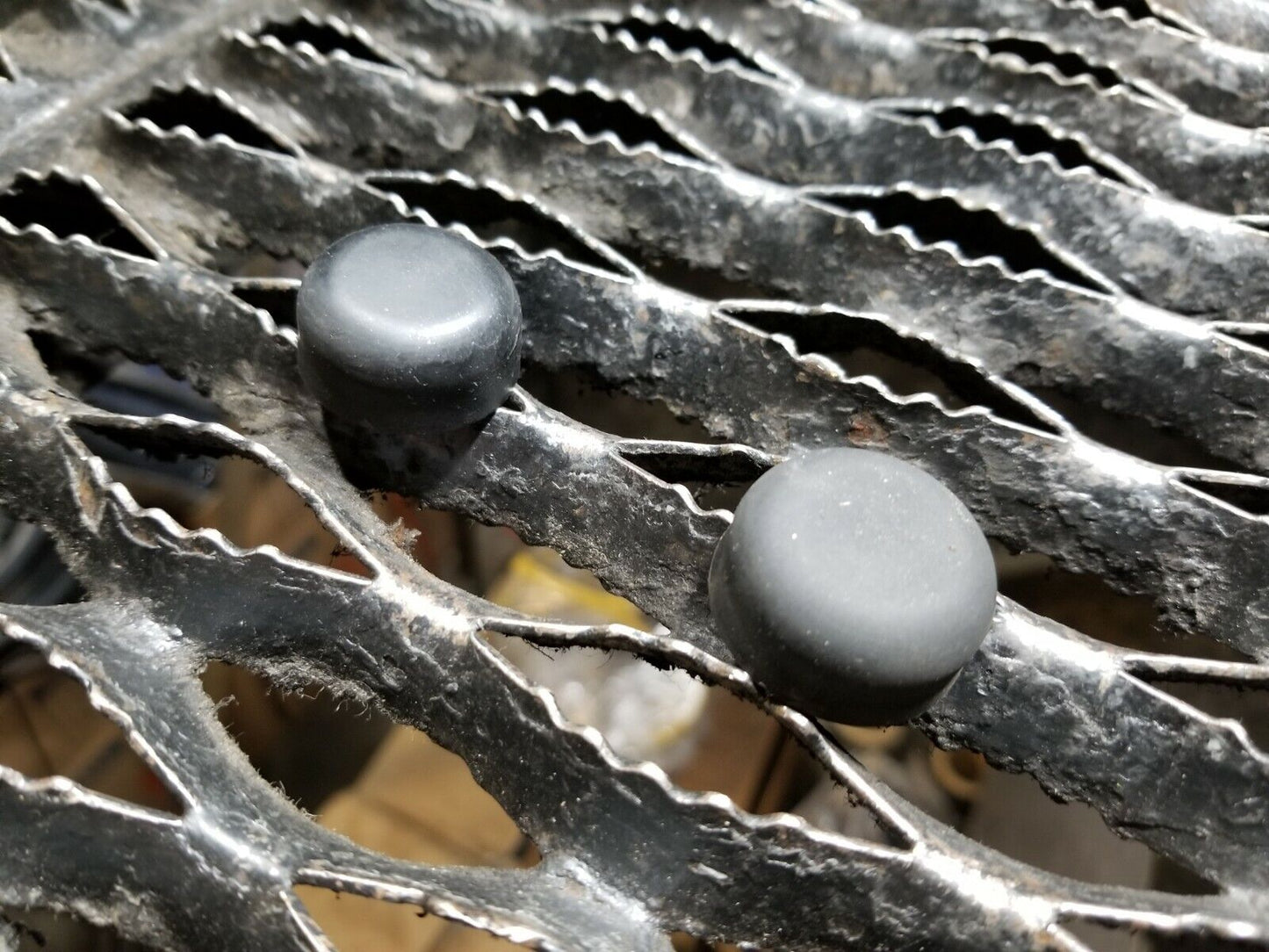 05 06 07 08 Acura Rl Wiper Aem Bolt Cap 2pcs OEM