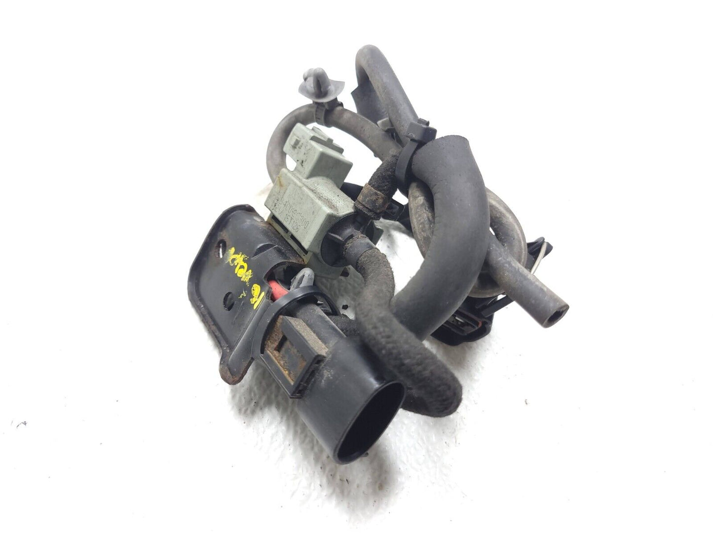 13 14 15 16 Hyundai Veloster Fuel Vapor Canister Valve OEM